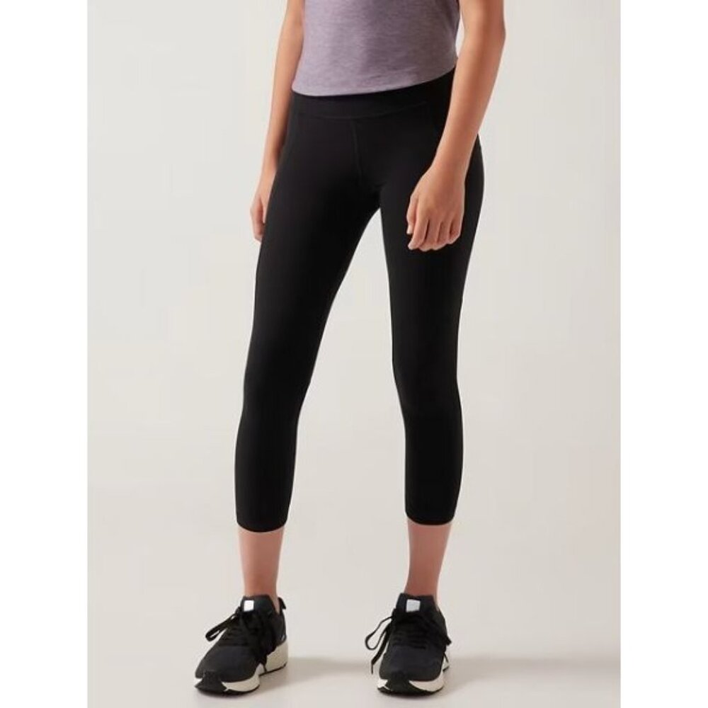 ATHLETA GIRL stash your treasure cinch capri in black size XL/14
